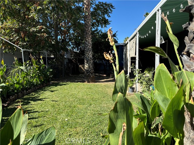 Detail Gallery Image 14 of 19 For 1097 N State St #124,  Hemet,  CA 92543 - 2 Beds | 2 Baths