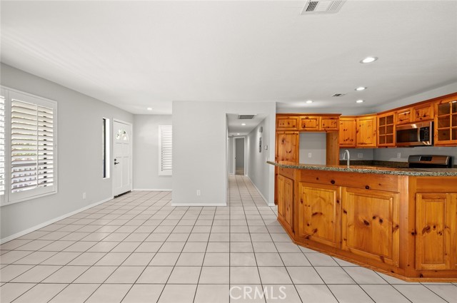 Detail Gallery Image 15 of 54 For 565 Ophir Cir, San Dimas,  CA 91773 - 2 Beds | 2 Baths