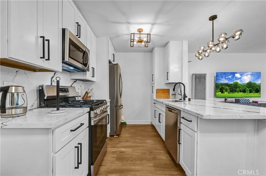 MLS #SR25260323 image #8