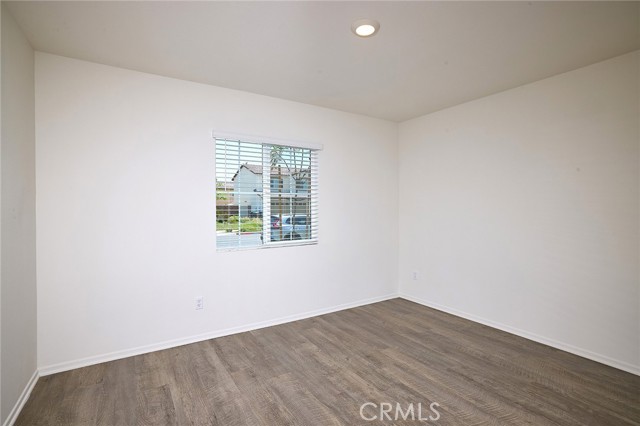 Detail Gallery Image 11 of 14 For 1270 Memorial Ave, Hemet,  CA 92543 - 3 Beds | 2 Baths