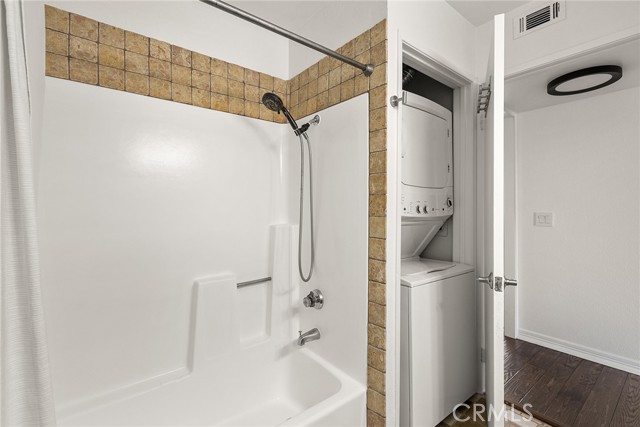 Detail Gallery Image 24 of 26 For 1100 Newport Ave #307,  Long Beach,  CA 90804 - 2 Beds | 2 Baths