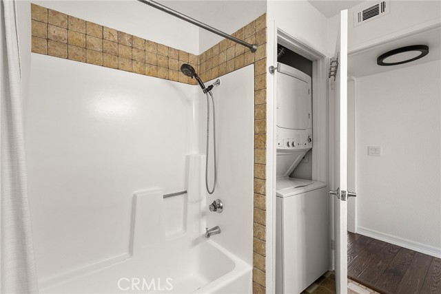 Detail Gallery Image 24 of 26 For 1100 Newport Ave #307,  Long Beach,  CA 90804 - 2 Beds | 2 Baths