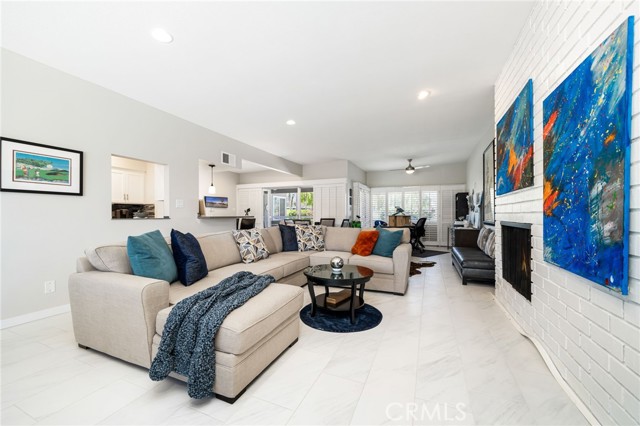 46125 Burroweed Ln., Palm Desert CA: https://media.crmls.org/medias/295c5440-c37d-442f-993e-f229a4fab71c.jpg