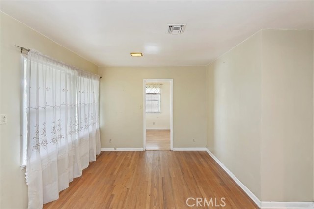 Detail Gallery Image 10 of 50 For 3826 Stansell Dr, Riverside,  CA 92501 - 4 Beds | 2 Baths