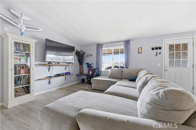 Detail Gallery Image 5 of 23 For 3524 E Avenue R #179,  Palmdale,  CA 93550 - 3 Beds | 2 Baths