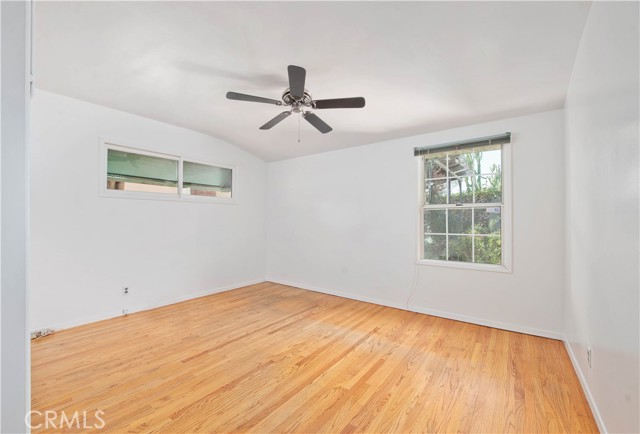 Detail Gallery Image 22 of 42 For 9655 Gothic, North Hills,  CA 91343 - 3 Beds | 2 Baths