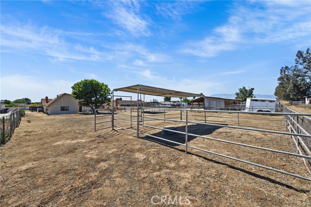4949 California Avenue, Norco CA: https://media.crmls.org/medias/295ecc12-6220-4cec-8c47-f24a4d0c47a4.jpg