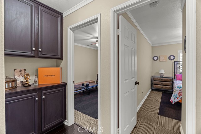 Detail Gallery Image 19 of 38 For 1360 Ashton Park Ln, Thousand Oaks,  CA 91320 - 3 Beds | 2/1 Baths