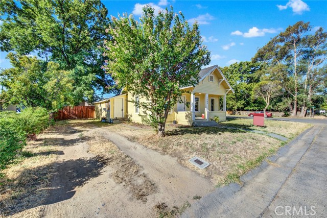 Detail Gallery Image 5 of 32 For 1595 Rice, Corning,  CA 96021 - 3 Beds | 2 Baths