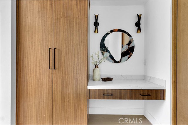 14899 Round Valley, Sherman Oaks CA: https://media.crmls.org/medias/2961537d-7f0a-4aa0-9396-bf18e7ef8de2.jpg