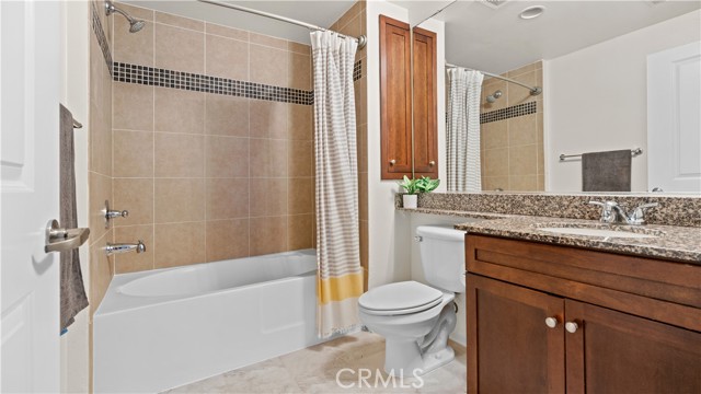 2123 Scholarship, Irvine CA: https://media.crmls.org/medias/296187b5-40ce-4013-8428-78263b618ba1.jpg