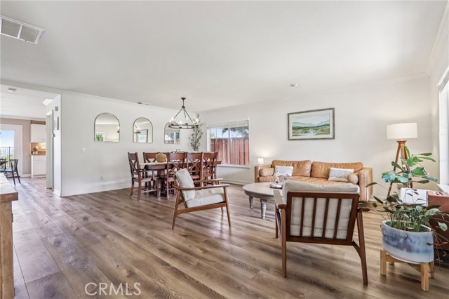 Detail Gallery Image 8 of 75 For 3313 Big Dipper Cir, Corona,  CA 92882 - 5 Beds | 4 Baths