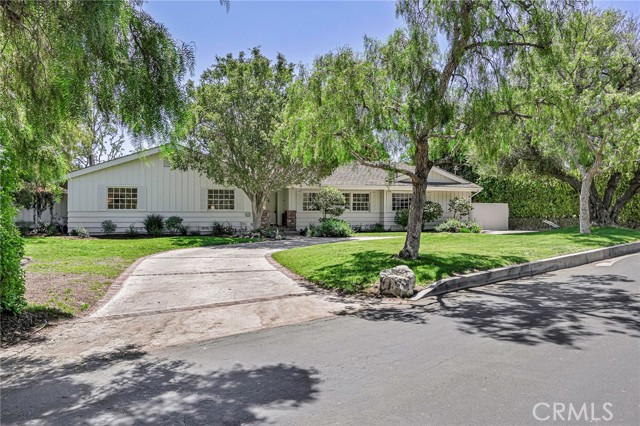42 Empty Saddle Road, Rolling Hills Estates CA: https://media.crmls.org/medias/29647574-9005-47f0-81c1-e763e77f6f1e.jpg