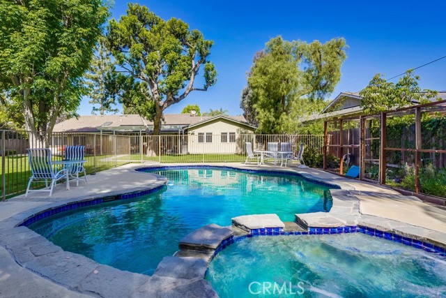 4 Saddlehorn Lane, Rolling Hills Estates, California 90274, 5 Bedrooms Bedrooms, ,4 BathroomsBathrooms,Residential,Sold,Saddlehorn,PV22070454