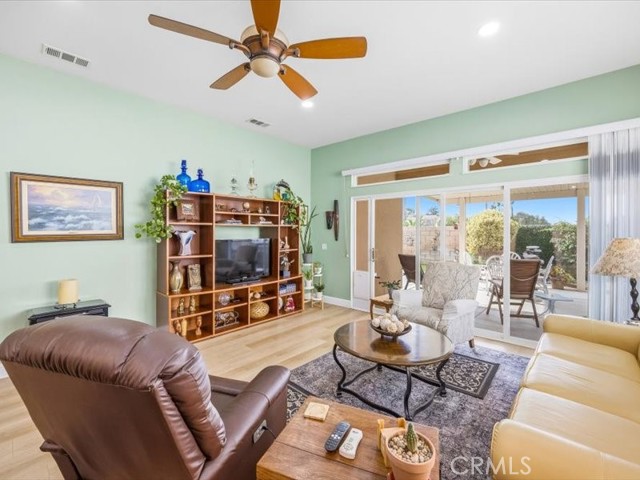 Detail Gallery Image 10 of 42 For 411 Northwood, Banning,  CA 92220 - 2 Beds | 2 Baths