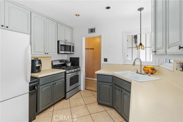 Detail Gallery Image 20 of 41 For 3638 Lillian, Riverside,  CA 92504 - 4 Beds | 2 Baths