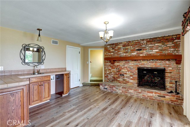 2307 Cameron Avenue, Covina CA: https://media.crmls.org/medias/2966549a-6672-4c5b-b0fe-0e88cb94d7d3.jpg