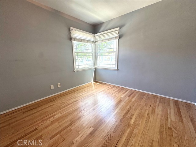 Detail Gallery Image 16 of 34 For 17557 Gilmore St, Lake Balboa,  CA 91406 - 3 Beds | 1 Baths