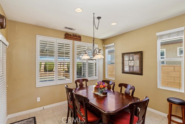 Detail Gallery Image 10 of 29 For 26082 Palm Breeze Ln, Menifee,  CA 92586 - 2 Beds | 2/1 Baths