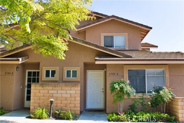 Detail Gallery Image 1 of 1 For 4504 Apricot Rd a,  Simi Valley,  CA 93063 - 3 Beds | 2/1 Baths