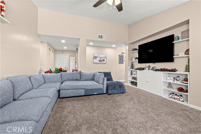 Detail Gallery Image 5 of 29 For 14129 Luna Rd, Victorville,  CA 92392 - 4 Beds | 2 Baths