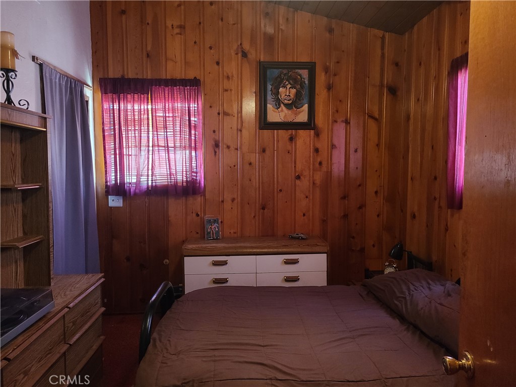 https://media.crmls.org/medias/2969fa20-c1af-40c7-a677-2cbc94461209.jpg?preset=X-Large