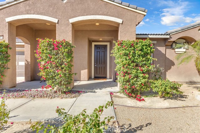 Detail Gallery Image 2 of 30 For 41097 Rawling Ct, Indio,  CA 92203 - 4 Beds | 2/1 Baths