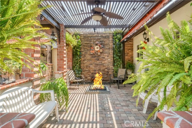Detail Gallery Image 42 of 59 For 19120 Hartland St, Reseda,  CA 91335 - 5 Beds | 3 Baths
