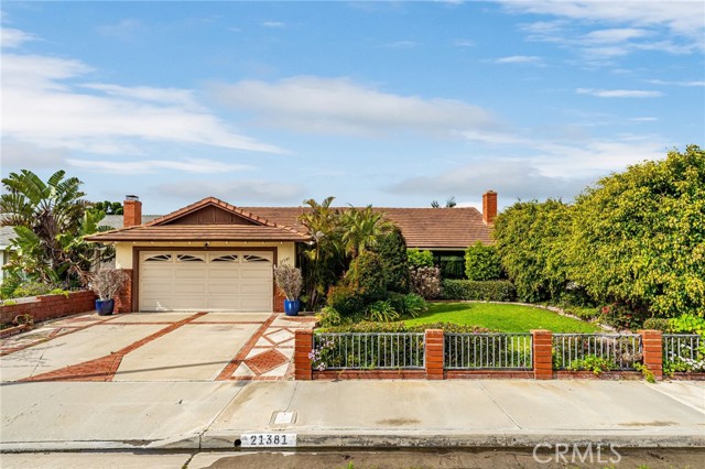 21381 Seaforth Ln, Huntington Beach, CA 92646