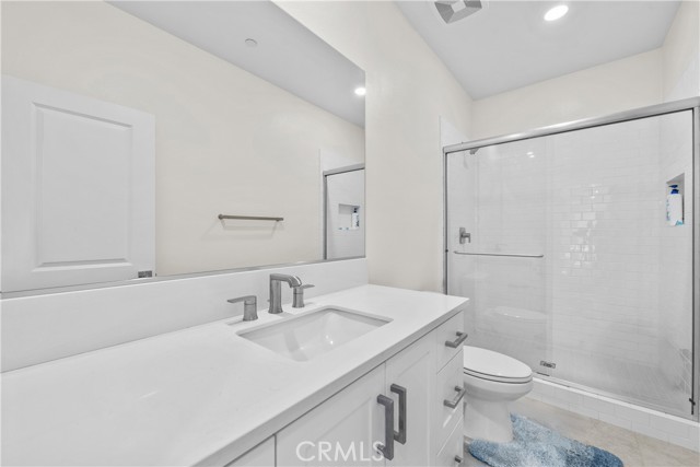 Detail Gallery Image 30 of 56 For 124 Zawn, Irvine,  CA 92618 - 4 Beds | 4/1 Baths