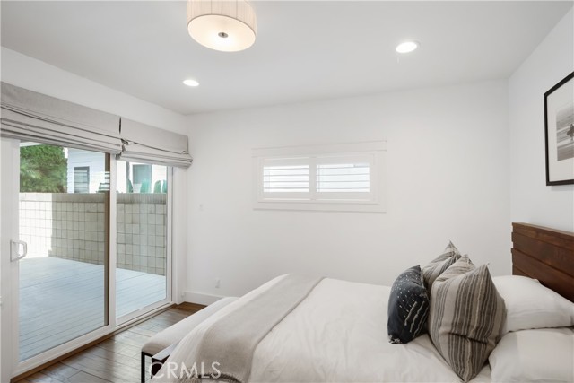 2105 N. Meadows Ave, Manhattan Beach, California 90266, 4 Bedrooms Bedrooms, ,3 BathroomsBathrooms,Residential,Sold,N. Meadows Ave,SB22064720