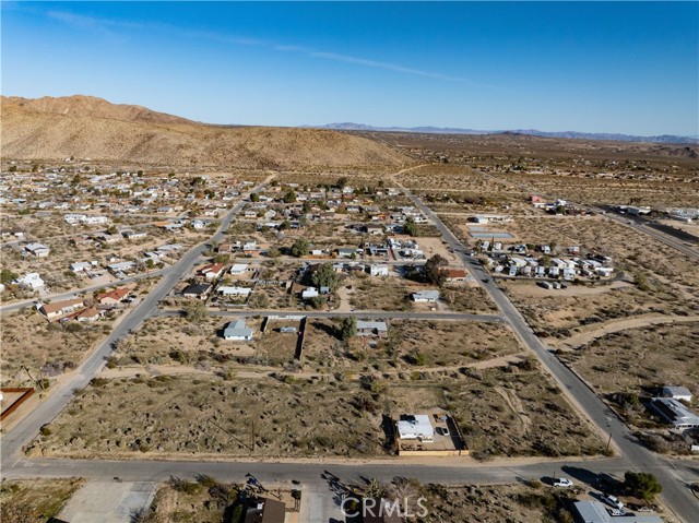 Detail Gallery Image 10 of 23 For 61954 Plaza Rd, Joshua Tree,  CA 92252 - – Beds | – Baths