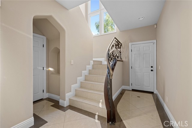Detail Gallery Image 20 of 55 For 7370 Chantilly Ln, Tujunga,  CA 91042 - 6 Beds | 4 Baths