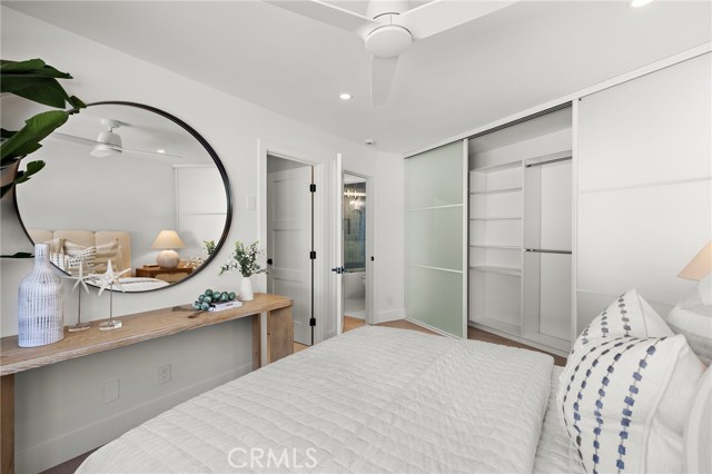 Detail Gallery Image 5 of 36 For 600 E Oceanfront 1a,  Newport Beach,  CA 92661 - 3 Beds | 2 Baths