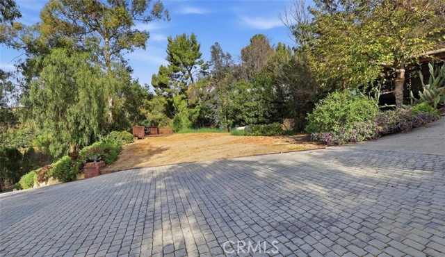 Detail Gallery Image 5 of 47 For 24300 Sylvan Glen, Calabasas,  CA 91302 - 5 Beds | 3 Baths