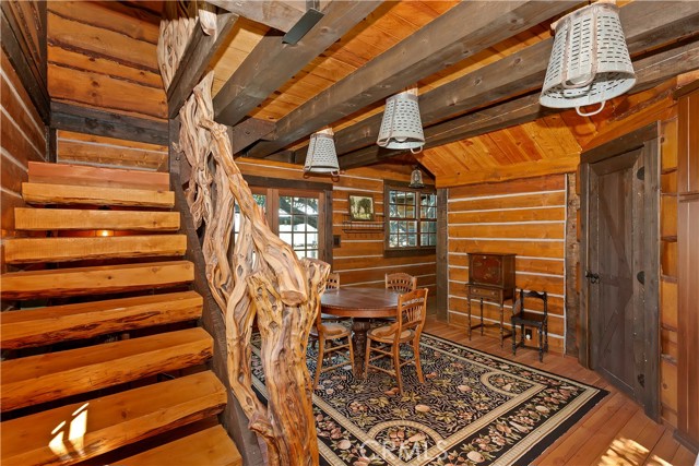 Detail Gallery Image 9 of 44 For 26329 Spyglass Dr, Lake Arrowhead,  CA 92352 - 5 Beds | 3/1 Baths