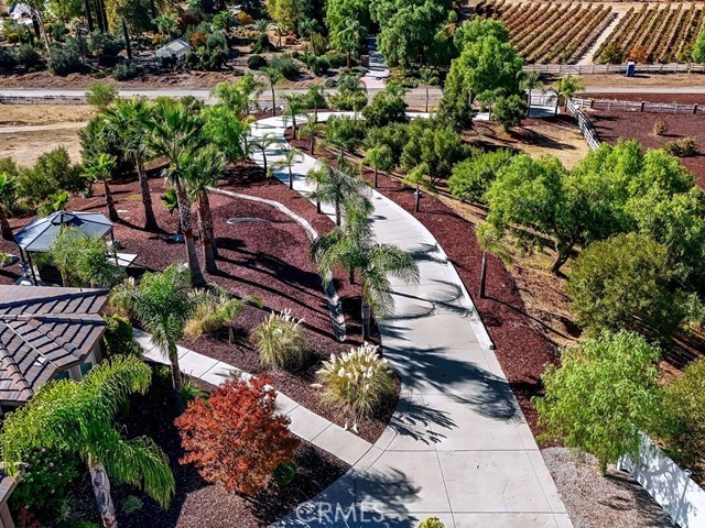 Detail Gallery Image 3 of 67 For 42650 Calle Contento, Temecula,  CA 92592 - 5 Beds | 5/1 Baths