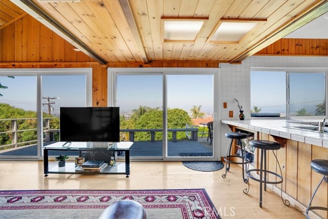 Detail Gallery Image 44 of 73 For 5 Toprail Ln, Rancho Palos Verdes,  CA 90275 - 4 Beds | 3 Baths