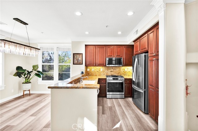 Image 13 of 32 For 347 Tall Oak