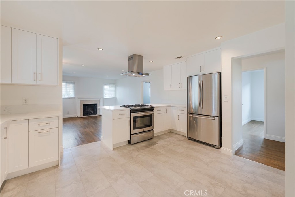 MLS #OC25244856 image #3