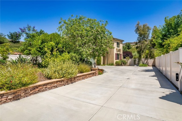 17138 Hickory Ridge Court, Canyon Country CA: https://media.crmls.org/medias/296faadf-0c07-4761-8902-f8c0d9cd89d2.jpg