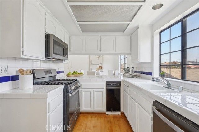 1924 Mathews Avenue, Redondo Beach CA: https://media.crmls.org/medias/297099af-d21f-4905-9dca-20c71d3dc321.jpg