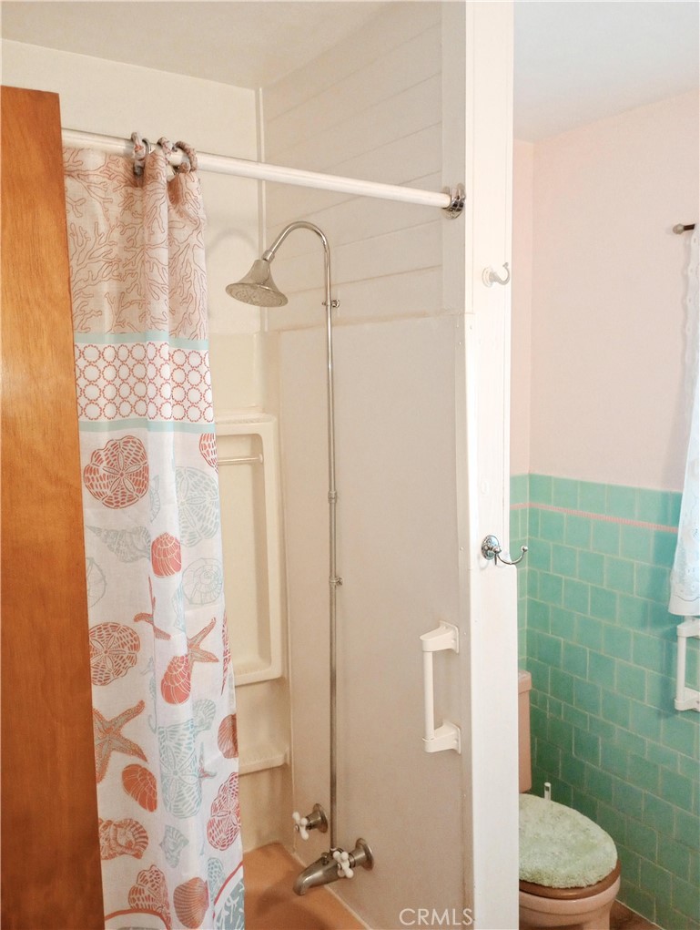 https://media.crmls.org/medias/29727a8d-c51c-4d8f-9551-30b8f02611e0.jpg?preset=X-Large
