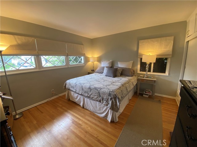 4125 Bakman Avenue, Studio City CA: https://media.crmls.org/medias/2972f444-7f1b-459d-93dd-883bcf80e75d.jpg