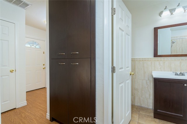 Detail Gallery Image 29 of 58 For 2111 N Verdugo, Glendale,  CA 91208 - 2 Beds | 2 Baths