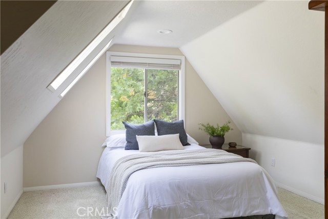262 State Highway 173, Lake Arrowhead CA: https://media.crmls.org/medias/2973648b-58a0-42f1-b1dc-b5936a589d95.jpg