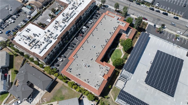 18900 Delaware Street, Huntington Beach CA: https://media.crmls.org/medias/2973e629-6b60-4512-91f7-030cd082136b.jpg