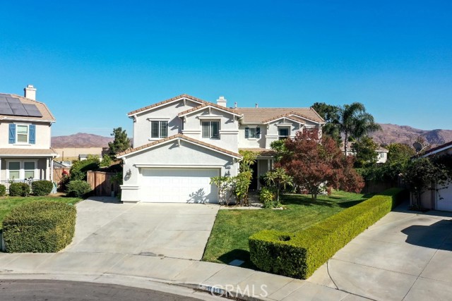 Detail Gallery Image 1 of 33 For 10310 Icefield Ct, Corona,  CA 92883 - 4 Beds | 2/1 Baths