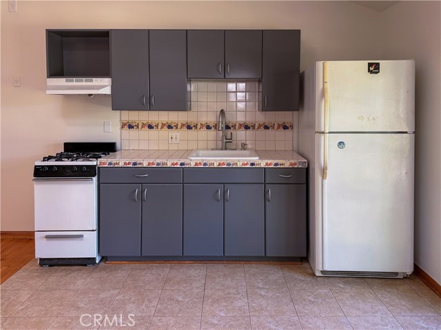 Detail Gallery Image 9 of 13 For 13459 Erwin St, Valley Glen,  CA 91401 - 0 Beds | 1 Baths