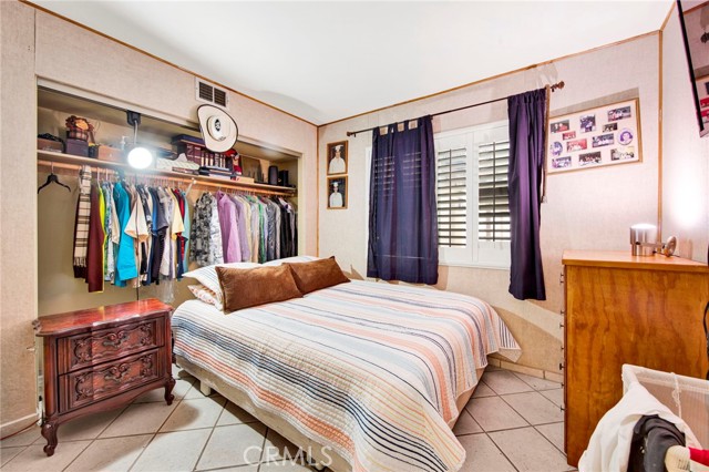 Image 6 of 17 For 970 Norwood Street